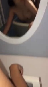 Doggyyy  bé An 2k4 nuột nà trước gương