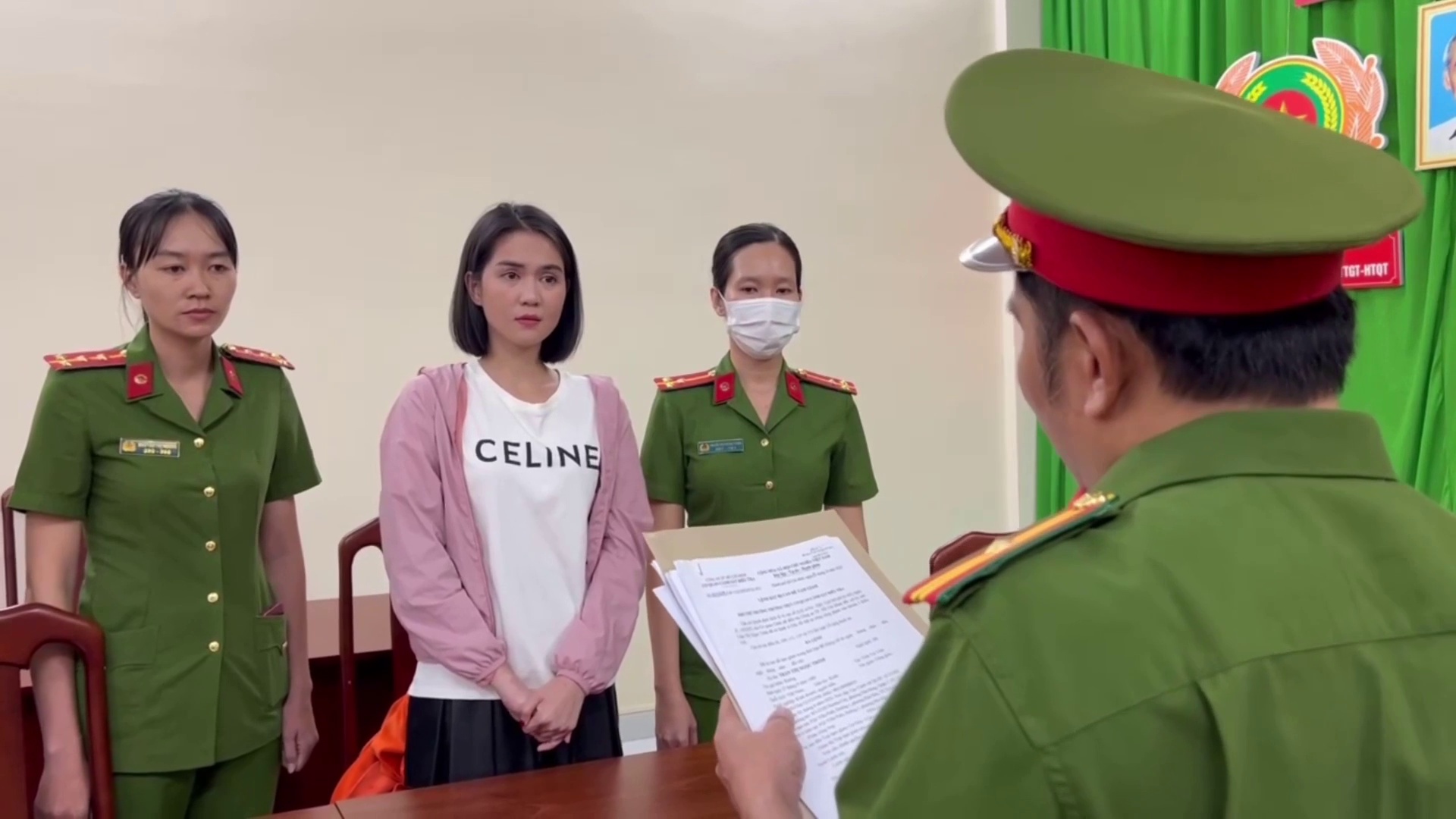 Sr anh em, cái này k liên quan lắm =)))