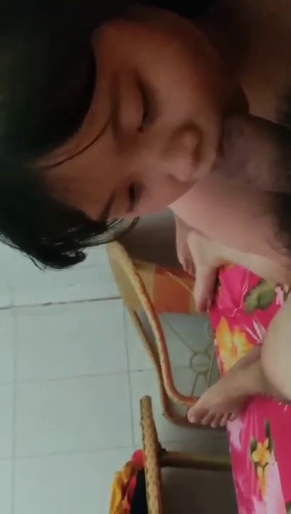 Anh checker khoe clip được em rau non tơ