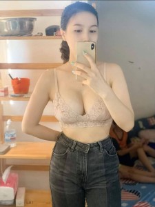 Sở thích sau khi xuất trong là chà hột le của bạn gái
