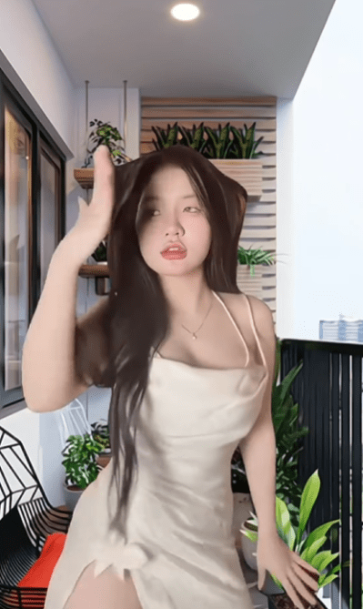 Lanhxinhyeu full clip hot idol Tiktok nên phải hàng găm bi mới chịu cơ